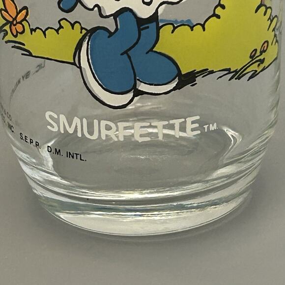 Smurf Brainy and Smurfette Collector Glass/Tumbler 1983 Peyo Vintage 6” Lot of 2 - Picture 8 of 12